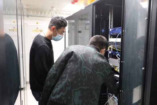 天语 K5 老人机 大字大声 一键呼救 超长待机